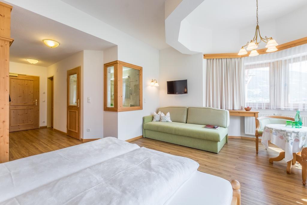 Riedl Im Zillertal Hotel 4*