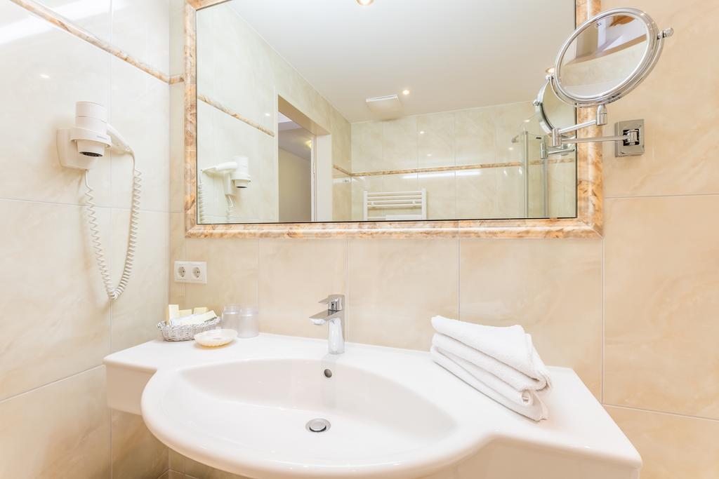 Hotel Riedl Im Zillertal 4*
